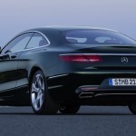 S-Class Coupe ... LED lights wrap around the rear